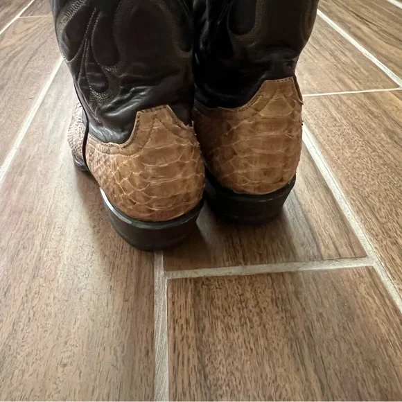 Men’s Vintage Tony Lama boots size 8.5